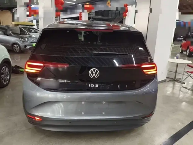 Volkswagen ID.3 — Фото автомобиля 5
