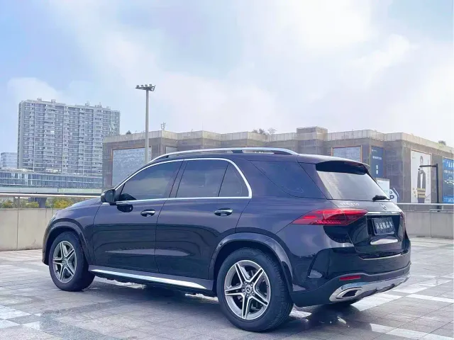Mercedes-Benz GLE-Class — Фото автомобиля 3