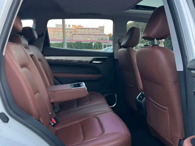 Geely Vision X6 — Фото автомобиля 10