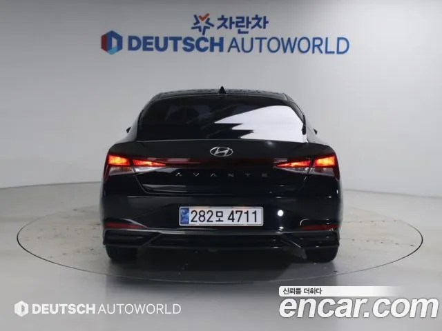 Hyundai AVANTE Avante (CN7) — Фото автомобиля 5