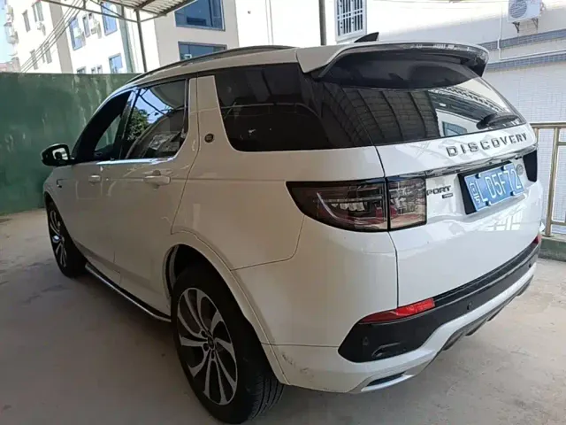 Land Rover Discovery Sport — Фото автомобиля 4