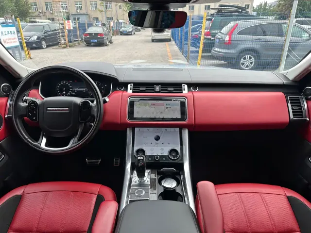 Land Rover Range Rover Sport — Фото автомобиля 19