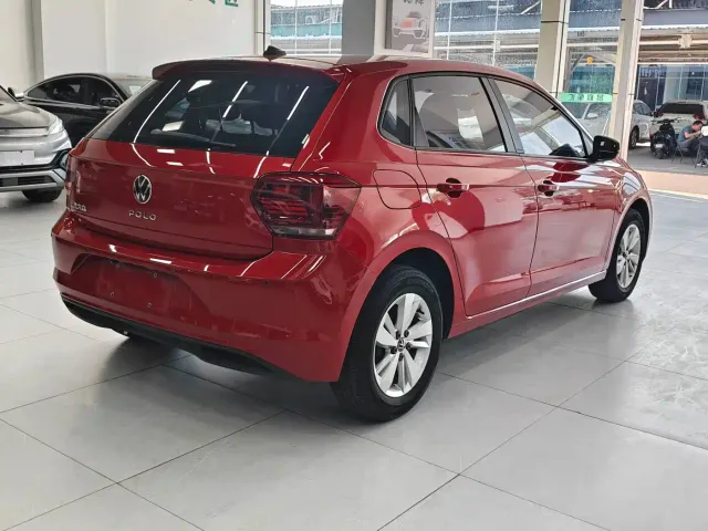 Volkswagen Polo — Фото автомобиля 10