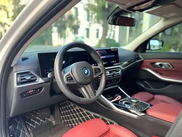 BMW i3 — Фото автомобиля 4