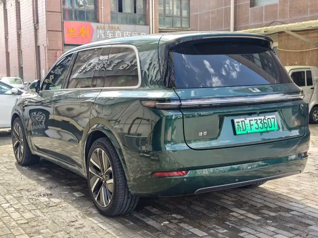 Li Auto L9 — Фото автомобиля 5