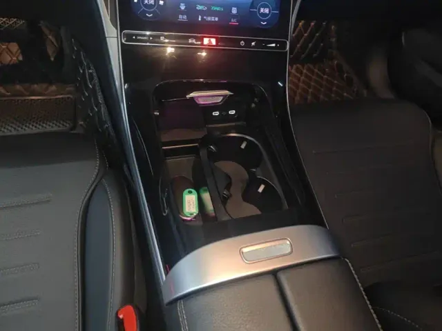 Mercedes-Benz C-Class — Фото автомобиля 13