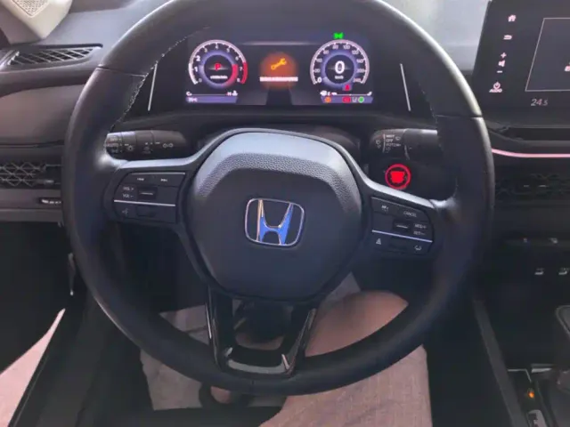 Honda Accord — Фото автомобиля 15