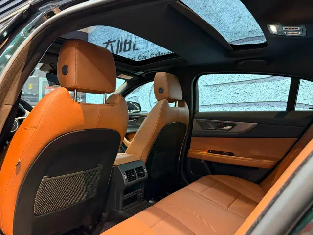 Jaguar XEL — Фото автомобиля 10