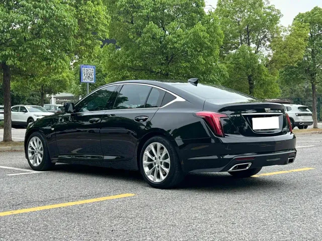 Cadillac CT5 — Фото автомобиля 9