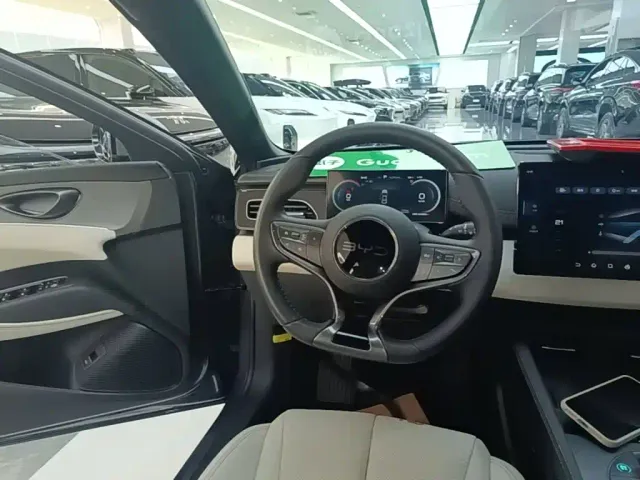 BYD Seal 06 — Фото автомобиля 10