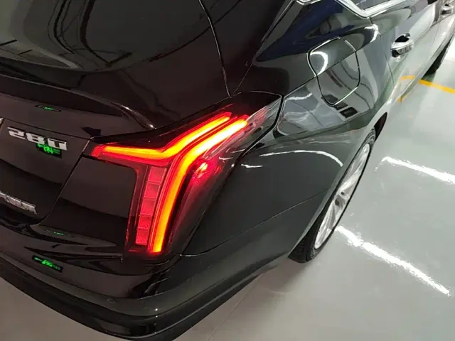 Cadillac CT5 — Фото автомобиля 7