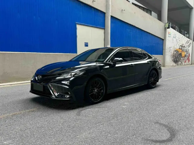 Фотография автомобиля — Toyota Camry