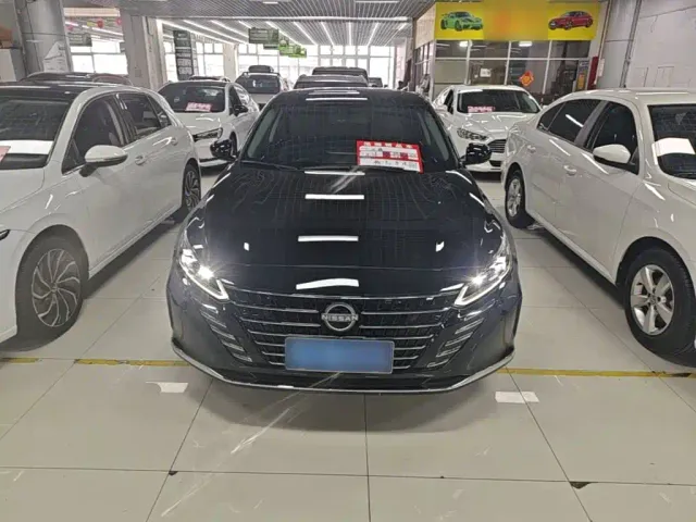 Nissan Teana — Фото автомобиля 2