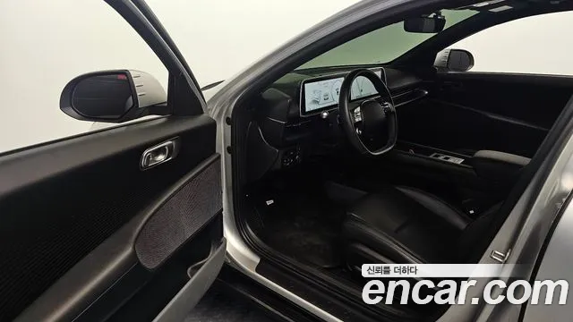Hyundai Ioniq 6 — Фото автомобиля 15