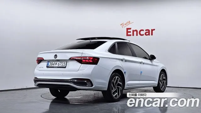 Volkswagen Jetta — Фото автомобиля 2