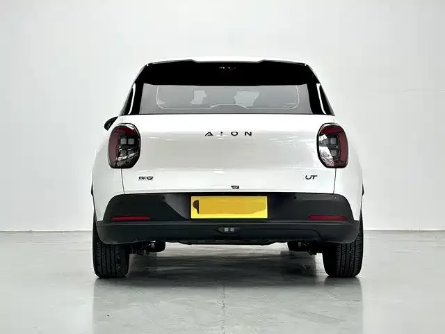 GAC Aion UT — Фото автомобиля 8