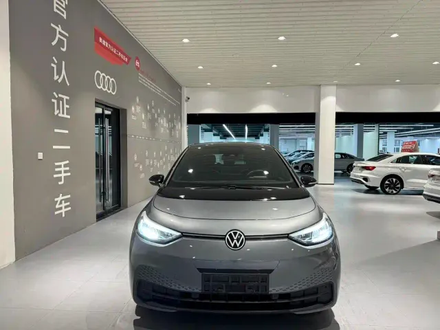 Volkswagen ID.3 — Фото автомобиля 2