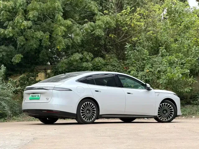 BYD Seal 08 — Фото автомобиля 6