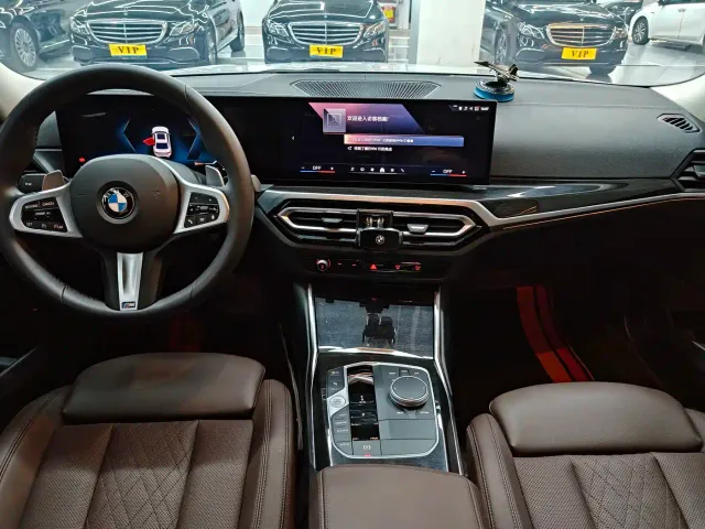 BMW 3 Series — Фото автомобиля 10
