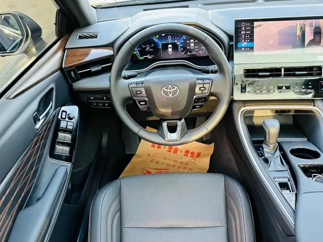 Toyota Avalon — Фото автомобиля 19