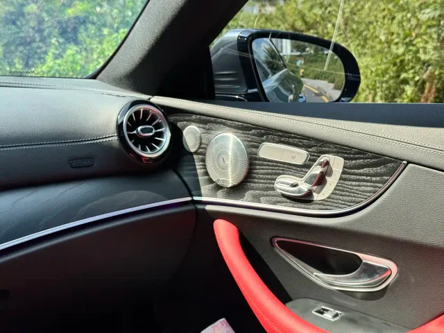 Mercedes-Benz E-Class — Фото автомобиля 7