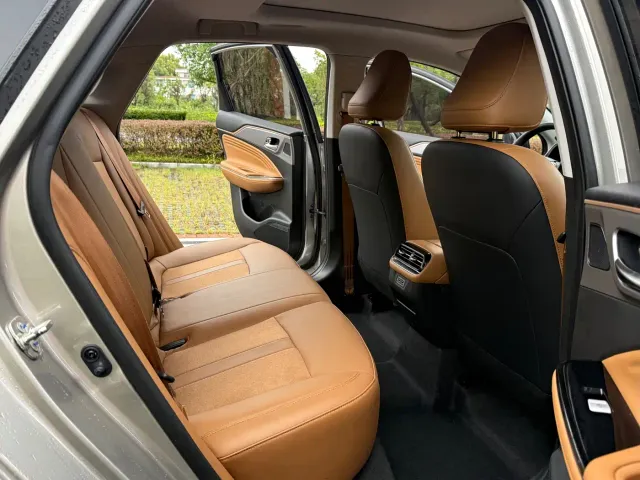 GAC Aion S — Фото автомобиля 7