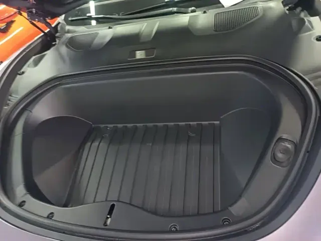 Xiaomi SU7 — Фото автомобиля 19