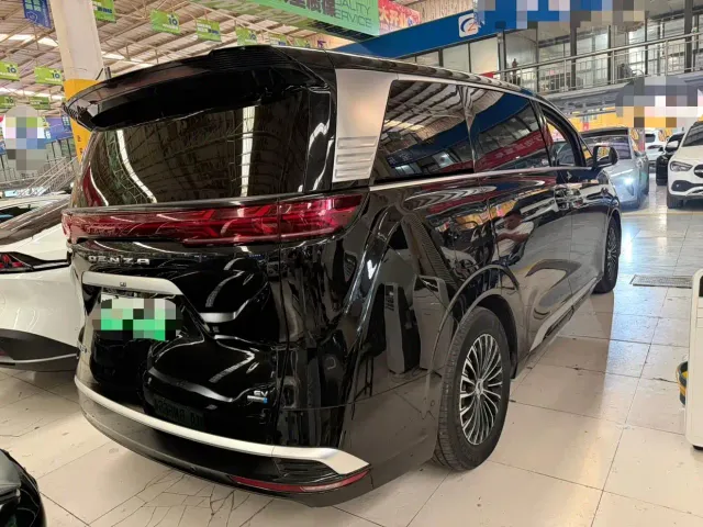 Denza Denza D9 2025 EV Smart Driving Edition 620 Flagship — Фото автомобиля 13