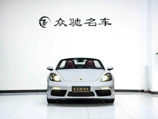 Porsche 718 — Фото автомобиля 2