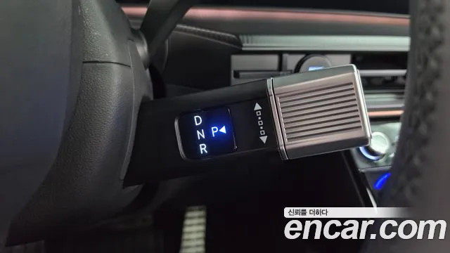 Hyundai Santa Fe MX5 — Фото автомобиля 12