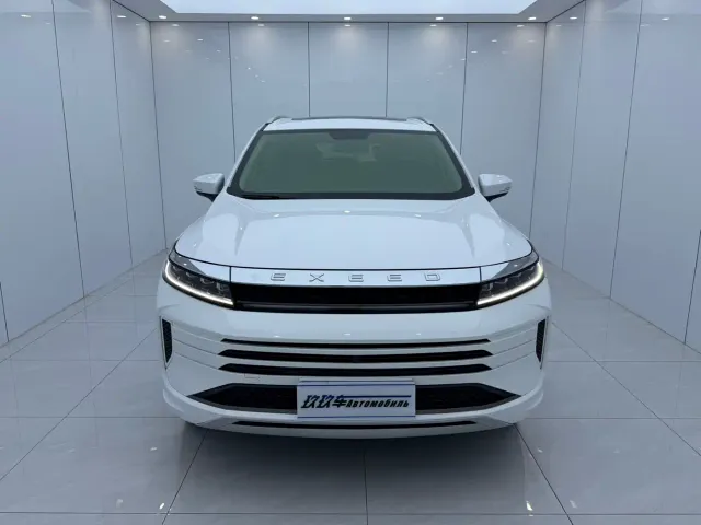 Exeed Exeed Windchaser 2022 Riding the Wind and Waves Edition 1.5T CVT Lucky Peanut Version — Фото автомобиля 2