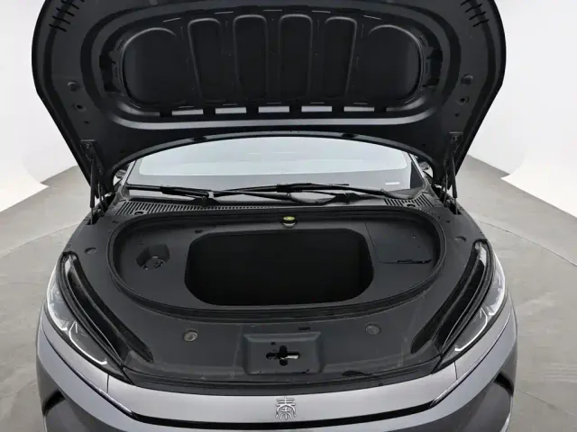 BYD Qin L — Фото автомобиля 16