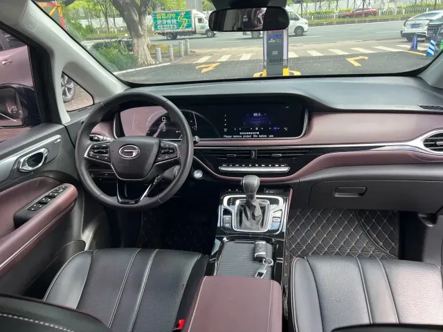 GAC Trumpchi M6 — Фото автомобиля 8