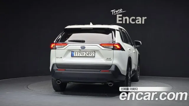 Toyota RAV4 — Фото автомобиля 4