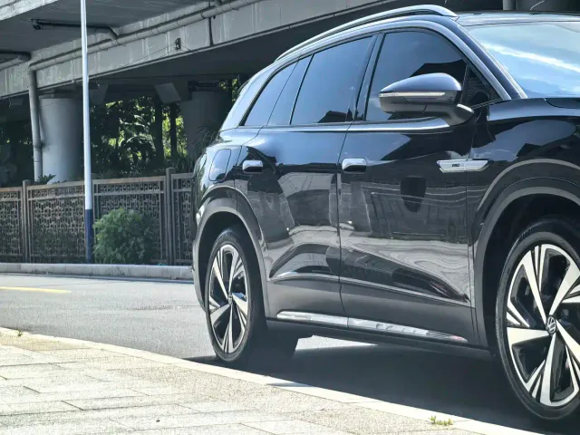 Volkswagen ID.6 Crozz — Фото автомобиля 6