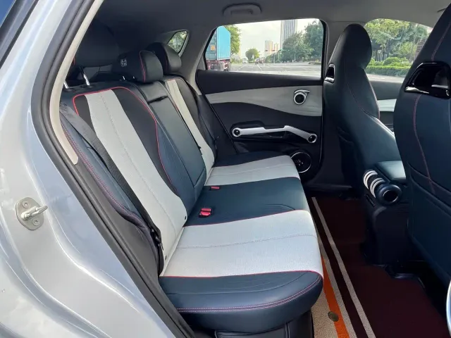 BYD Yuan PLUS — Фото автомобиля 12