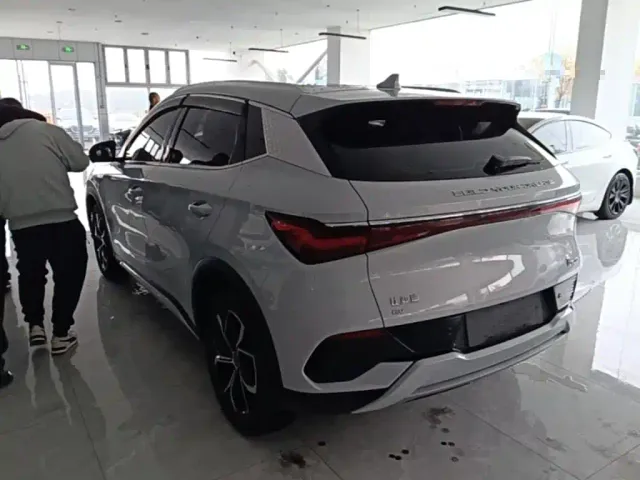 BYD Yuan PLUS — Фото автомобиля 4