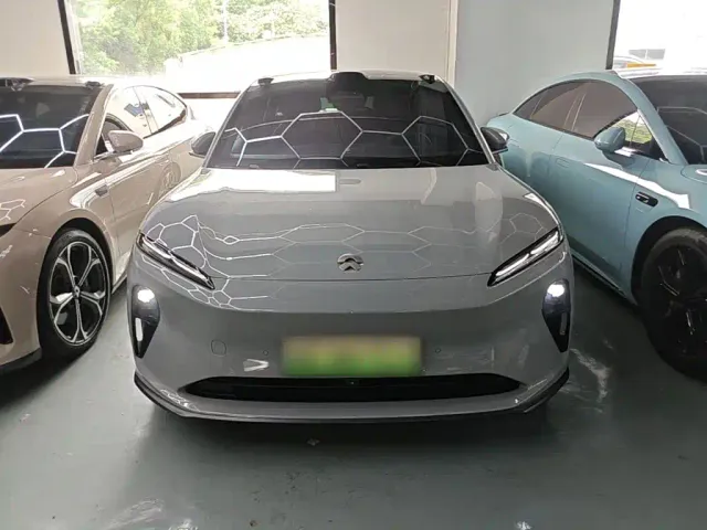 Nio ET5 Touring — Фото автомобиля 2