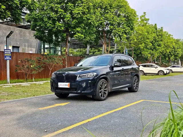 Фотография автомобиля — BMW X3