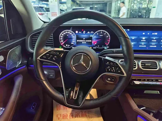 Mercedes-Benz GLE-Class — Фото автомобиля 9