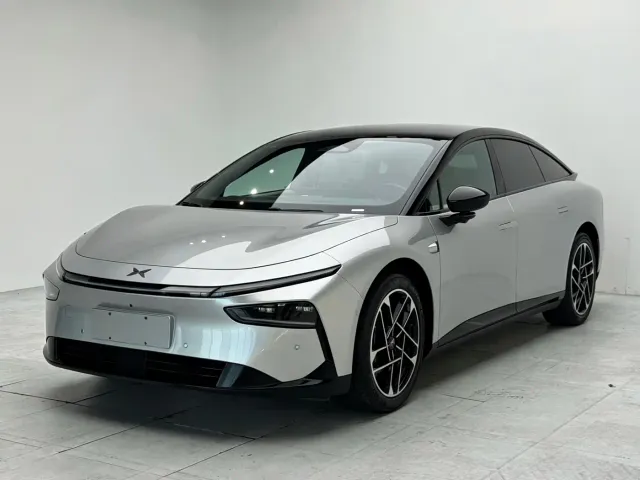 Xpeng P7+ — Фото автомобиля 2