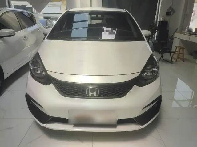 Honda Fit — Фото автомобиля 2