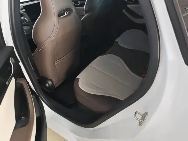 BYD Qin PLUS — Фото автомобиля 16