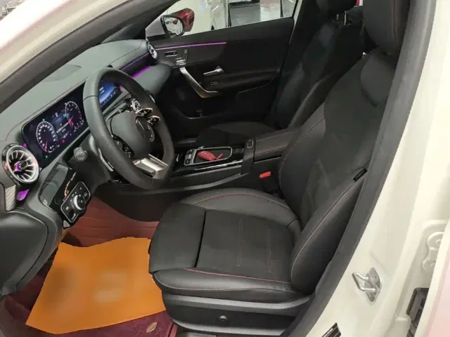 Mercedes-Benz A-Class — Фото автомобиля 14