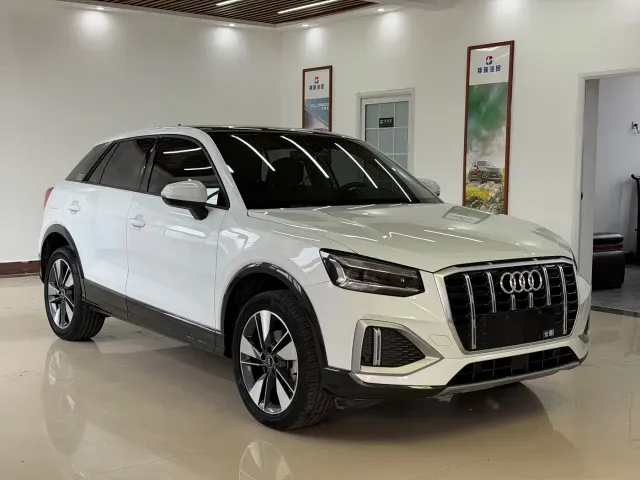 Фотография автомобиля — Audi Q2L