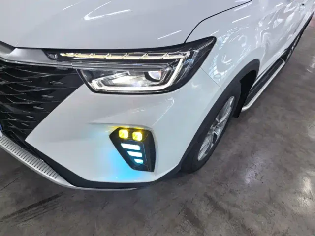Roewe RX5 — Фото автомобиля 23