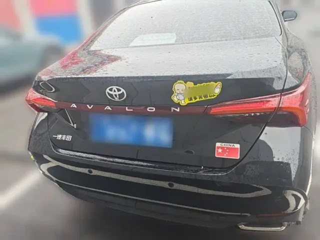 Toyota Avalon — Фото автомобиля 3