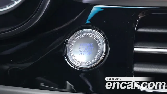 Genesis G70 Новый G70 Бензин 2.5T 4WD — Фото автомобиля 27