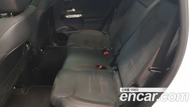 Mercedes-Benz EQB X243 — Фото автомобиля 10