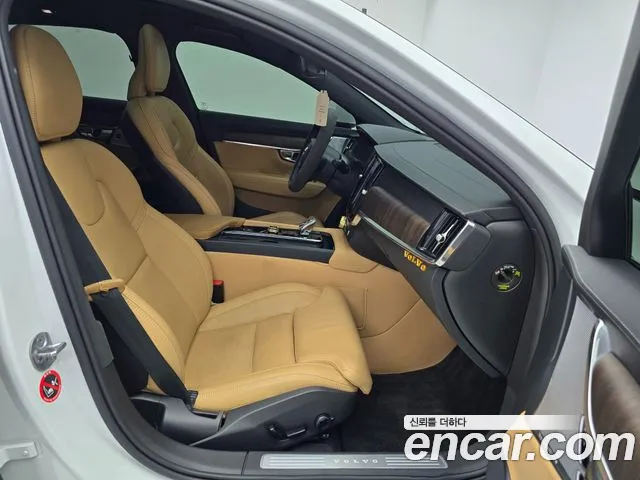 Volvo S90 — Фото автомобиля 9